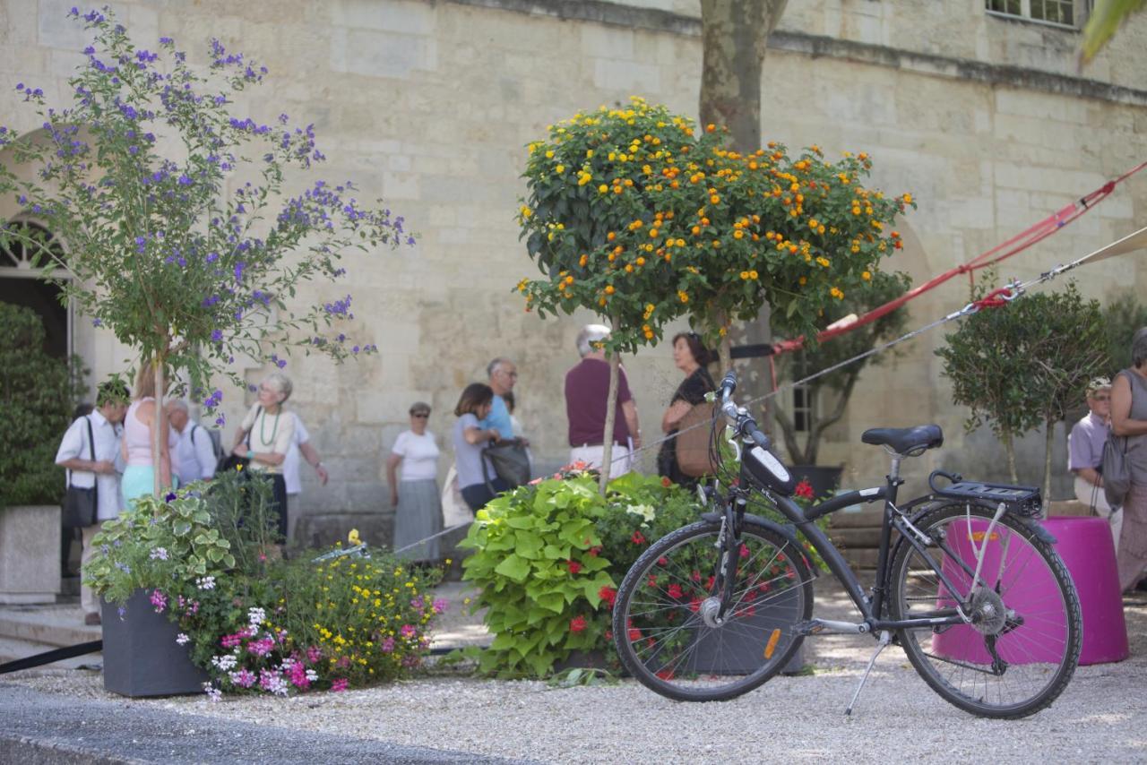 Les Chambres De L'Abbaye Saintes Buitenkant foto