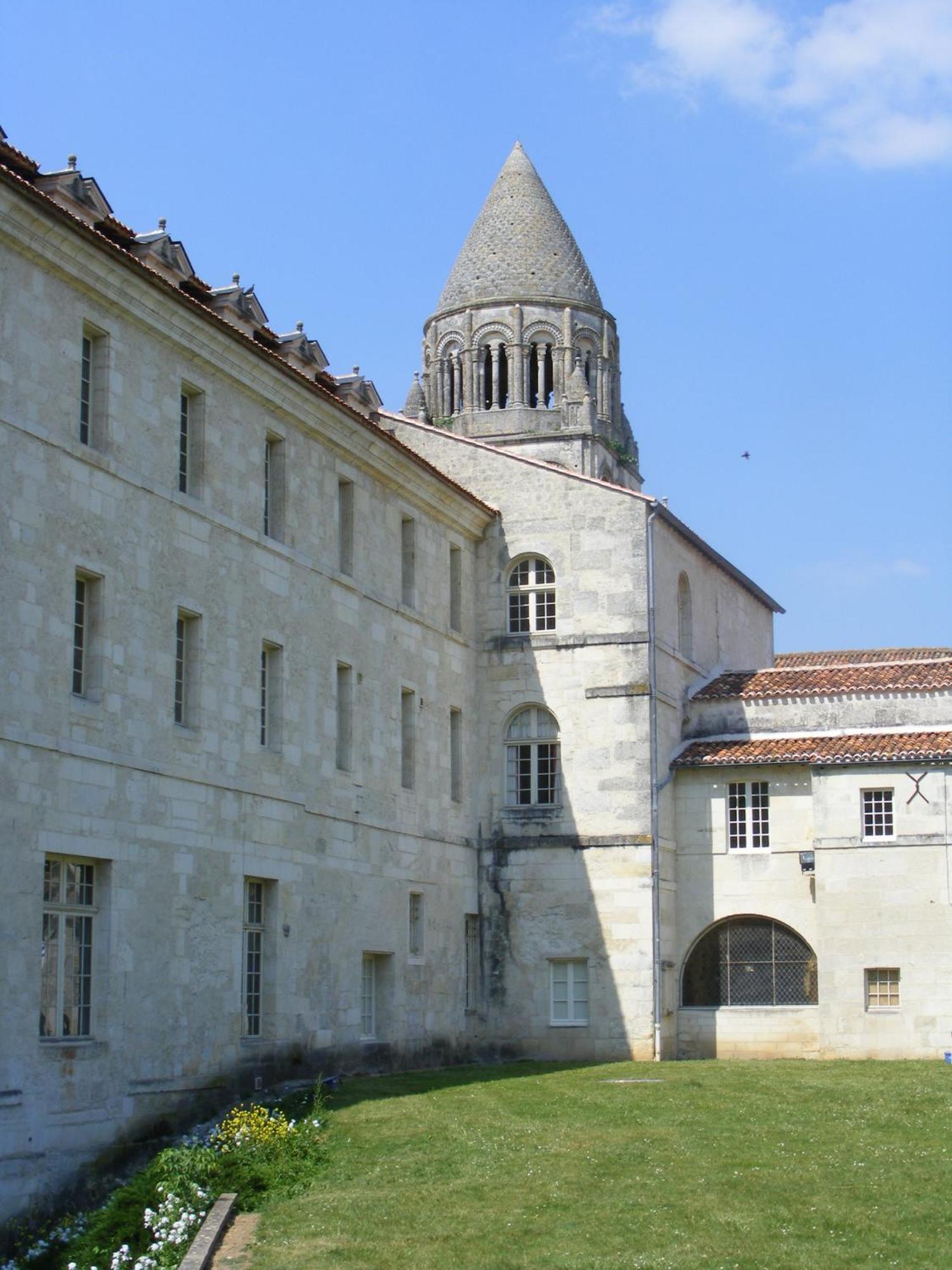 Les Chambres De L'Abbaye Saintes Buitenkant foto