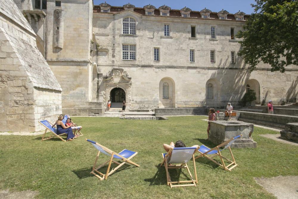 Les Chambres De L'Abbaye Saintes Buitenkant foto